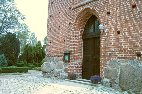 Garz, St. Petrikirche, Eingang