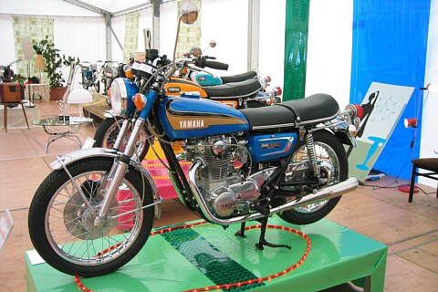 Yamaha OHC 650, blau